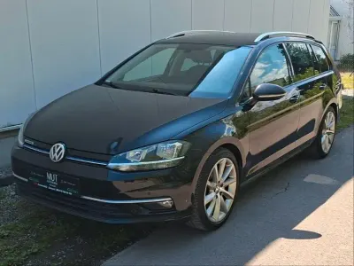 Używany VW Golf VII Sound 131 KM (96 kW) 2018 Czarny Kombi