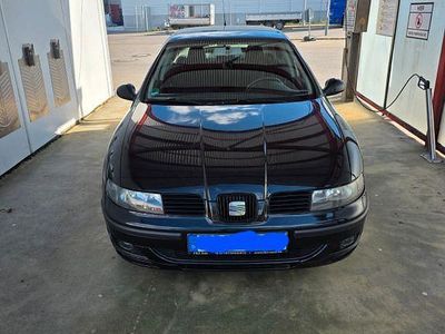 Second-hand Seat Leon 105 CP (77 kW) 2004 Negru Hatchback
