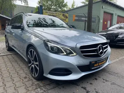 Gebraucht Mercedes E220 Edition 170 PS (125 kW) 2016 Grau Kombi