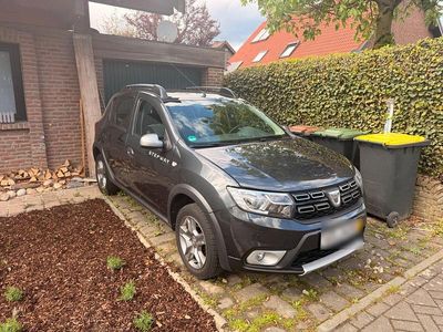 Gebraucht Dacia Sandero Prestige 90 PS (66 kW) 2017 Grau Limousine