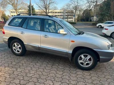 Gebraucht Hyundai Santa Fe 145 PS (106 kW) 2003 Silber SUV