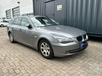Gebraucht BMW 520 Lifestyle 177 PS (130 kW) 2008 Grau Kombi