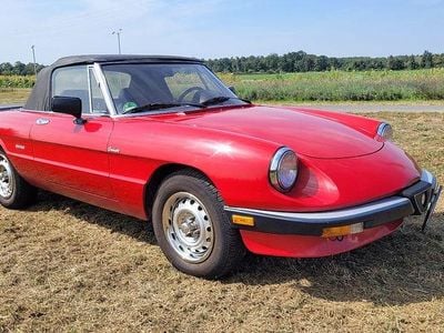 Gebraucht Alfa Romeo Spider 116 PS (85 kW) 1987 Rot Cabrio