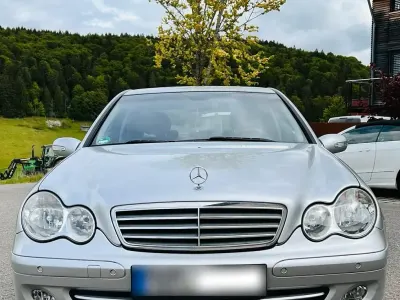 Gebraucht Mercedes C200 122 PS (89 kW) 2004 Silber Limousine