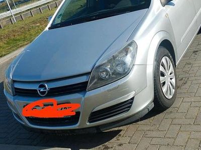 Usata Opel Astra Sport 116 CV (85 kW) 2004 Argento Berlina