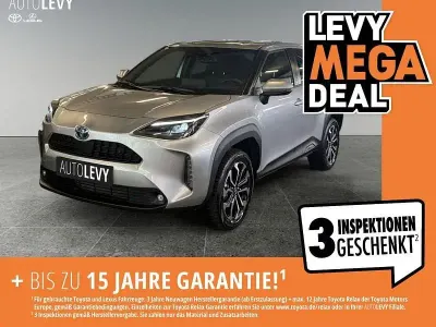 Gebraucht Toyota Yaris Cross Team 116 PS (85 kW) 2023 Silber SUV