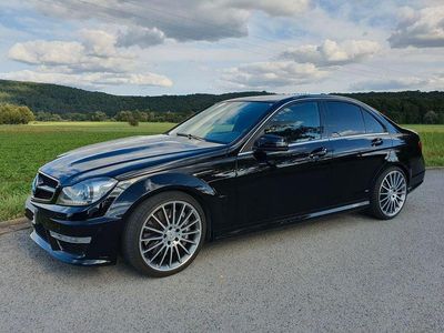 Mercedes C63 AMG