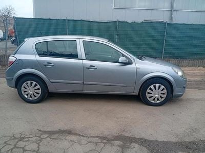 Gebraucht Opel Astra 90 PS (66 kW) 2005 Grau Limousine