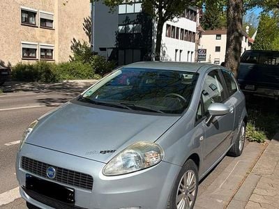 Begagnad Fiat Punto 100 HK (73 kW) 2008 Blå Halvkombi