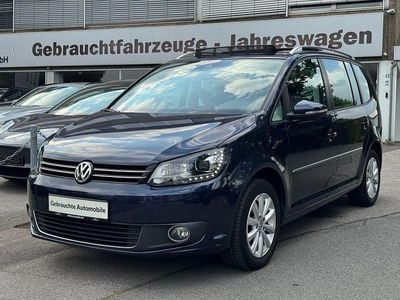 Blau Gebraucht 2014 VW Touran Highline Van / Kleinbus | 14.450 € (Teuer)