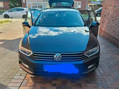 Gebraucht VW Passat Comfortline 131 PS (96 kW) 2017 Schwarz Kombi