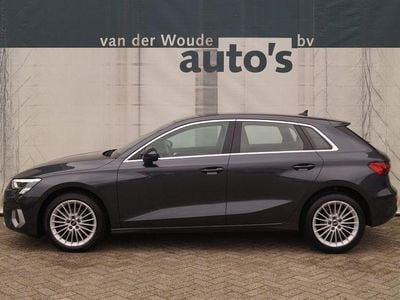 Grau Gebraucht 2021 Audi A3 Sportback Advanced Kleinwagen | 21.717 € (Fairer Preis)