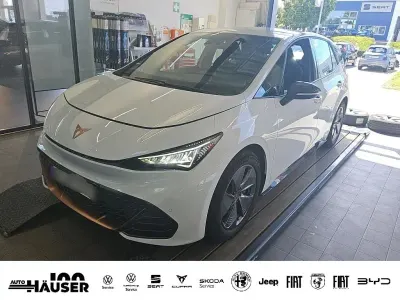 Gebraucht Cupra Born 150 kW (204 PS) 2023 Weiss Kleinwagen