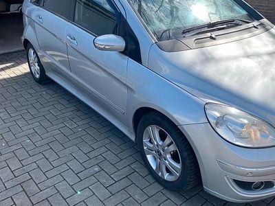 Usata Mercedes B200 136 CV (100 kW) 2006 Argento Monovolume