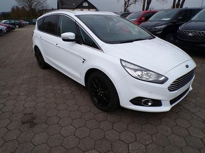 Gebraucht Ford S-MAX Titanium 179 PS (131 kW) 2017 Weiß Van / Kleinbus