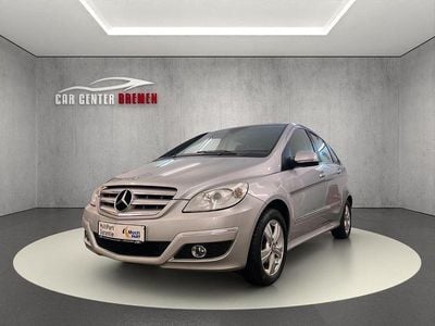 Gebraucht Mercedes B160 95 PS (69 kW) 2011 Silber Van / Kleinbus