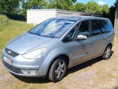 Gebraucht Ford Galaxy Ghia 140 PS (102 kW) 2008 Grau Van / Kleinbus