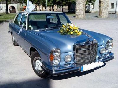 Second-hand Mercedes 280 160 CP (117 kW) 1971 Albastru Berlinǎ