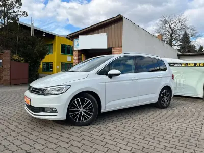 Gebraucht VW Touran Highline 179 PS (131 kW) 2016 Pure white Van / Kleinbus
