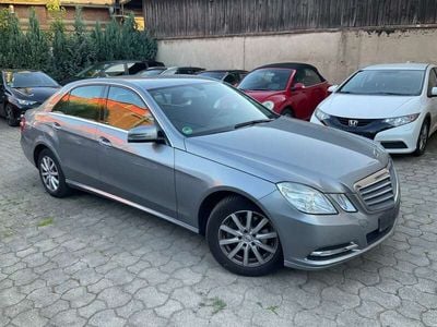 Mercedes E200