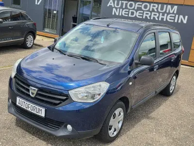 Gebraucht Dacia Lodgy Ambiance 102 PS (75 kW) 2016 Blau cosmos Van / Kleinbus