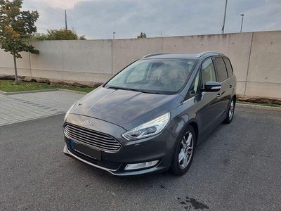 Gebraucht Ford Galaxy Titanium 179 PS (131 kW) 2016 Braun Van / Kleinbus