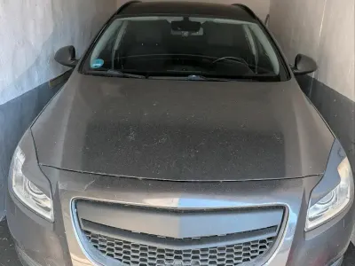 Gebraucht Opel Insignia 140 PS (102 kW) 2009 Andere farben Kombi