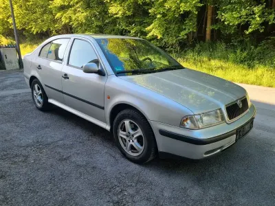 Gebraucht Skoda Octavia 116 PS (85 kW) 1999 Silber Limousine