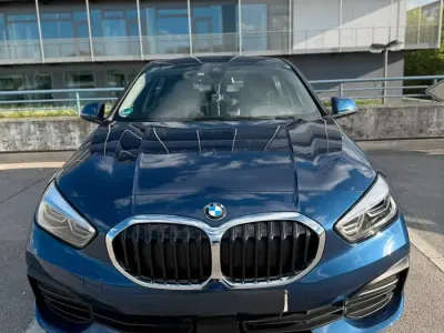 Gebraucht BMW 116 115 PS (84 kW) 2022 Blau Kleinwagen