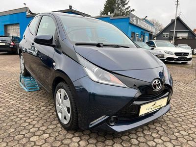 Usata Toyota Aygo 69 CV (50 kW) 2017 Blu Utilitaria