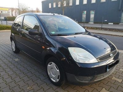 Gebraucht Ford Fiesta 60 PS (44 kW) 2004 Blau Kleinwagen