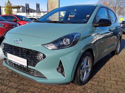 Mangrove green / mic Gebraucht 2023 Hyundai i10 GO! Kleinwagen | 13.890 € (Fairer Preis)