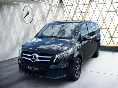 Gebraucht Mercedes V220 163 PS (119 kW) 2023 Obsidianschwarz metallic Van / Kleinbus