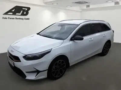 Gebraucht Kia Ceed Sportswagon 140 PS (102 kW) 2025 Weiß Kombi
