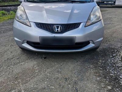 Second-hand Honda Jazz 78 CP (57 kW) 2009 Gri Hatchback
