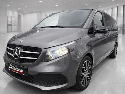 Grau Gebraucht 2022 Mercedes V300 Edition Van / Kleinbus | 43.900 € (Superpreis)