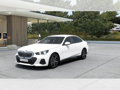 Weiß (alpinweiß uni) Neu 2026 BMW 520 Comfort Edition Limousine | 69.200 € (Fairer Preis)