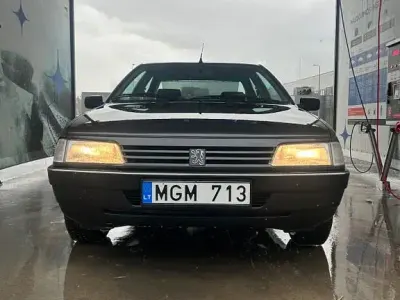 Gebraucht Peugeot 405 68 PS (50 kW) 1994 Grau Limousine