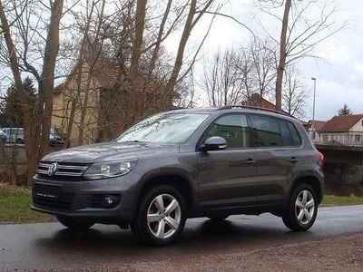 Gebraucht VW Tiguan Trendline 140 PS (102 kW) 2012 Grau SUV