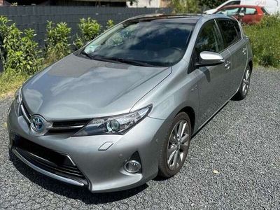 Toyota Auris Hybrid