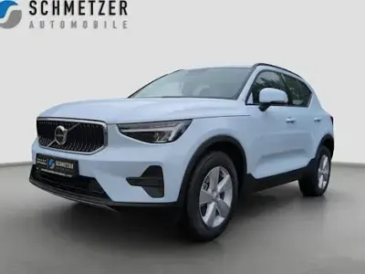 Neu Volvo XC40 163 PS (119 kW) 2025 Blau SUV