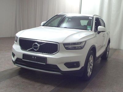 Second-hand Volvo XC40 Momentum 197 CP (144 kW) 2020 Alb SUV
