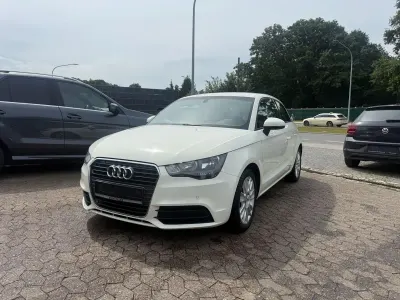 Gebraucht Audi A1 Attraction 86 PS (63 kW) 2010 Beige Kleinwagen