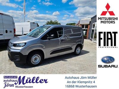 Neu Fiat Doblò 102 PS (75 kW) 2025 Grau Van / Kleinbus