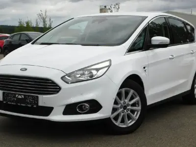 Gebraucht Ford S-MAX Titanium 179 PS (131 kW) 2018 Weiß Van / Kleinbus