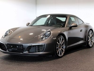 Porsche 911 Carrera