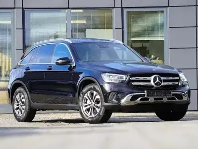 Używany Mercedes GLC200 197 KM (144 kW) 2019 Czarny SUV