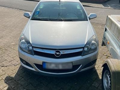 Gebraucht Opel Astra Cabriolet 140 PS (102 kW) 2007 Silber Cabrio