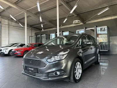 Gebraucht Ford S-MAX Titanium 241 PS (177 kW) 2015 Grau metallic Van / Kleinbus
