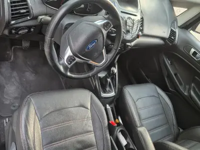 Usado Ford Ecosport 125 CV (91 kW) 2016 Negro SUV